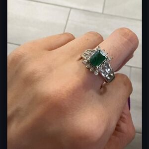 Stunning Emerald And Diamond Ring White Gold Ring
